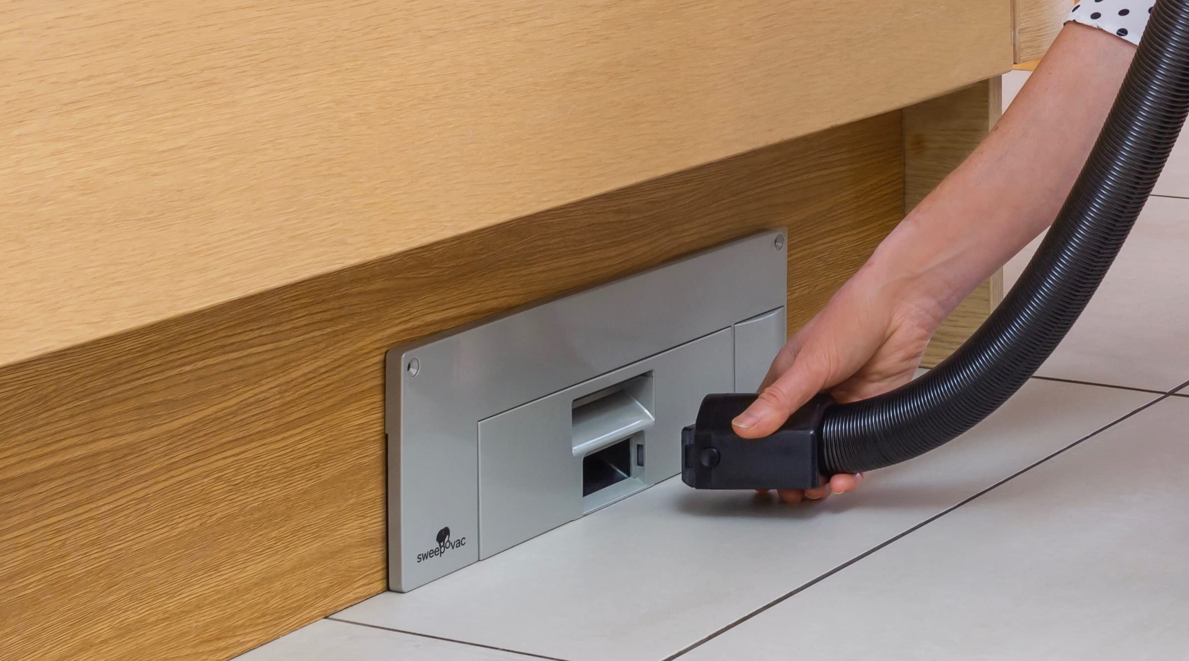 Big Kick Under-Counter Kitchen Vacuum, Silver - Image 4