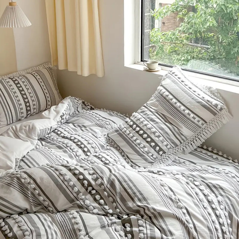 Duvet Cover Set Microfiber Tufted Stripe & Tassels - Image 4