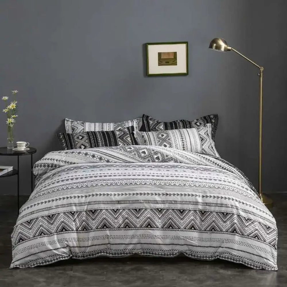 Duvet Cover Set Reversible Monochrome Geometric Microfiber - Image 5