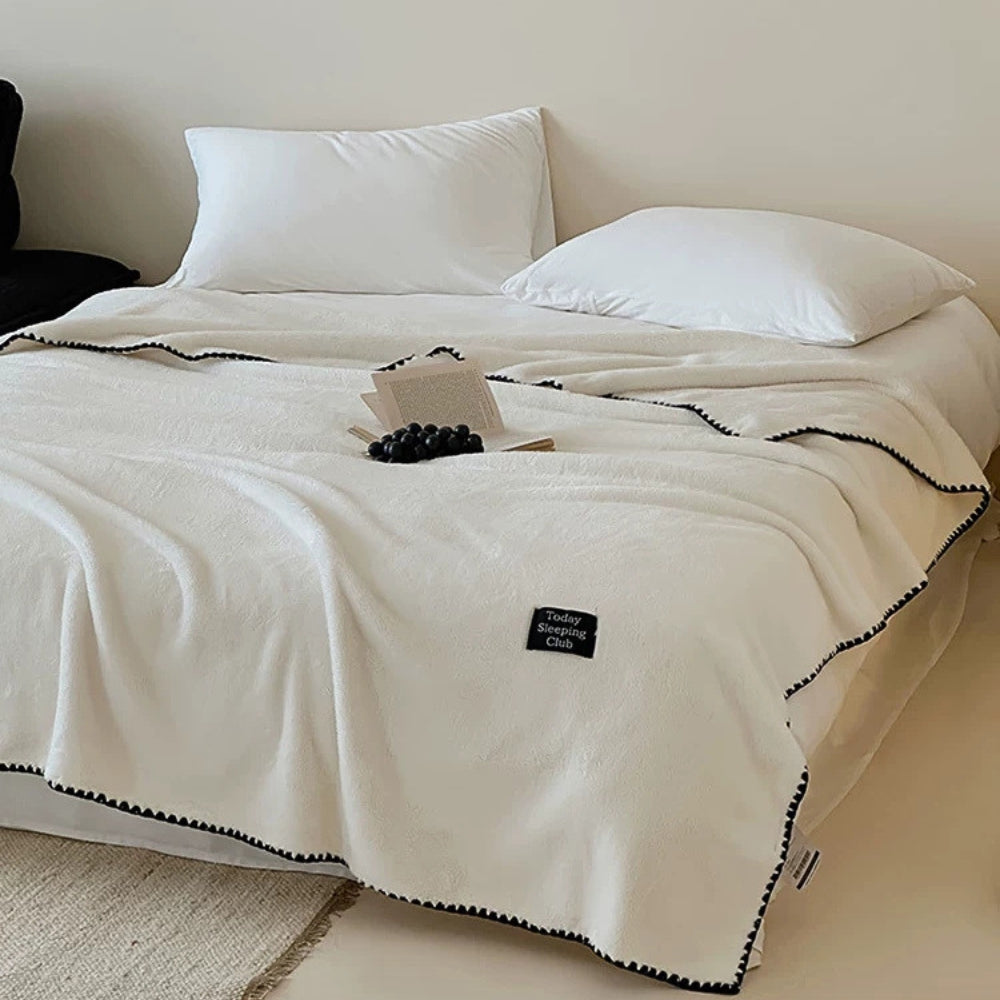 Plush Winter Blanket Bouclé Microfiber Insulating Lightweight Machine Washable - Image 3
