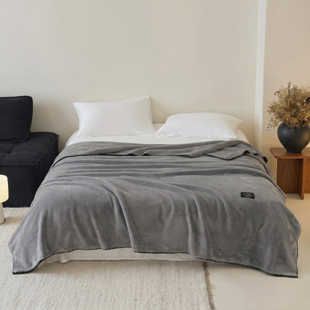 Plush Winter Blanket Bouclé Microfiber Insulating Lightweight Machine Washable - Image 6