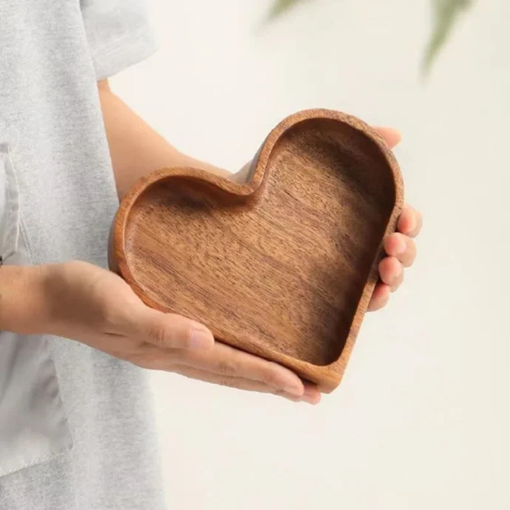 Snack Tray Set Heart-Shaped Solid Nut Wood - Image 4