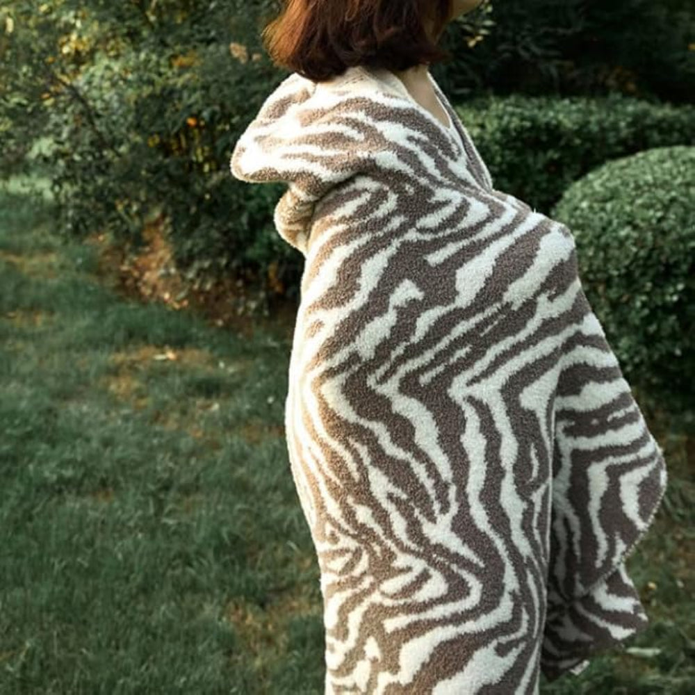 Throw Blanket Knitted Zebra Pattern Half Velvet Microfiber - Image 2