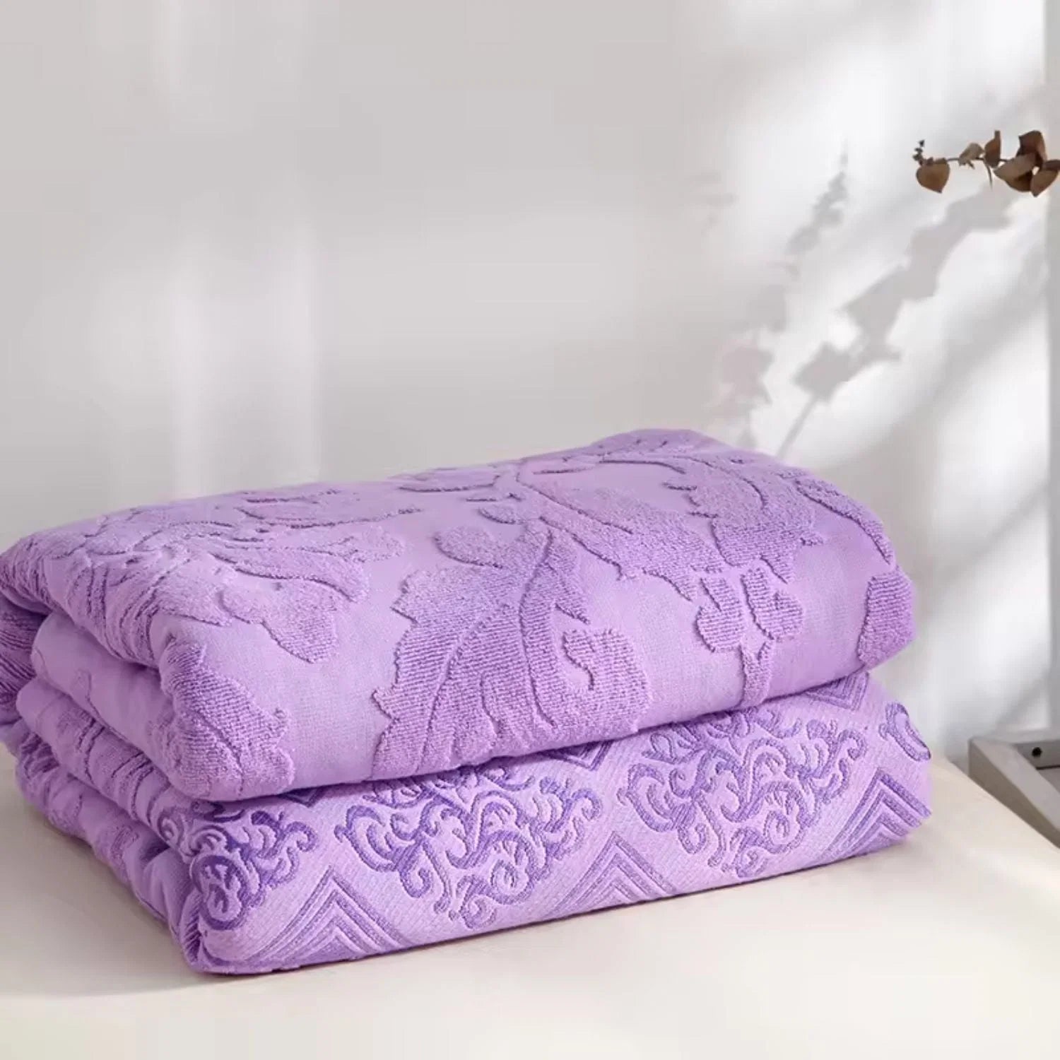 Throw Blanket Plush Jacquard Microfiber Blend Machine Washable - Image 4