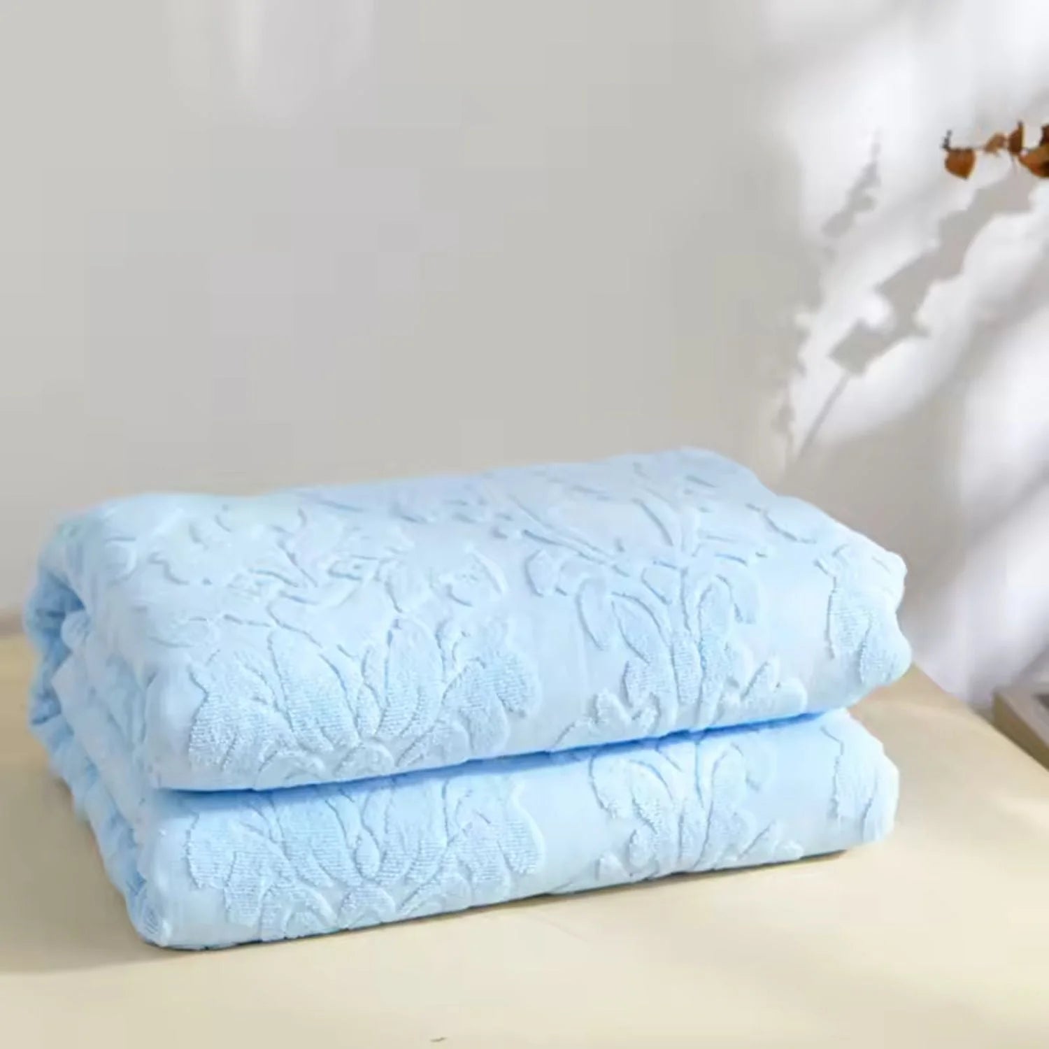 Throw Blanket Plush Jacquard Microfiber Blend Machine Washable - Image 9