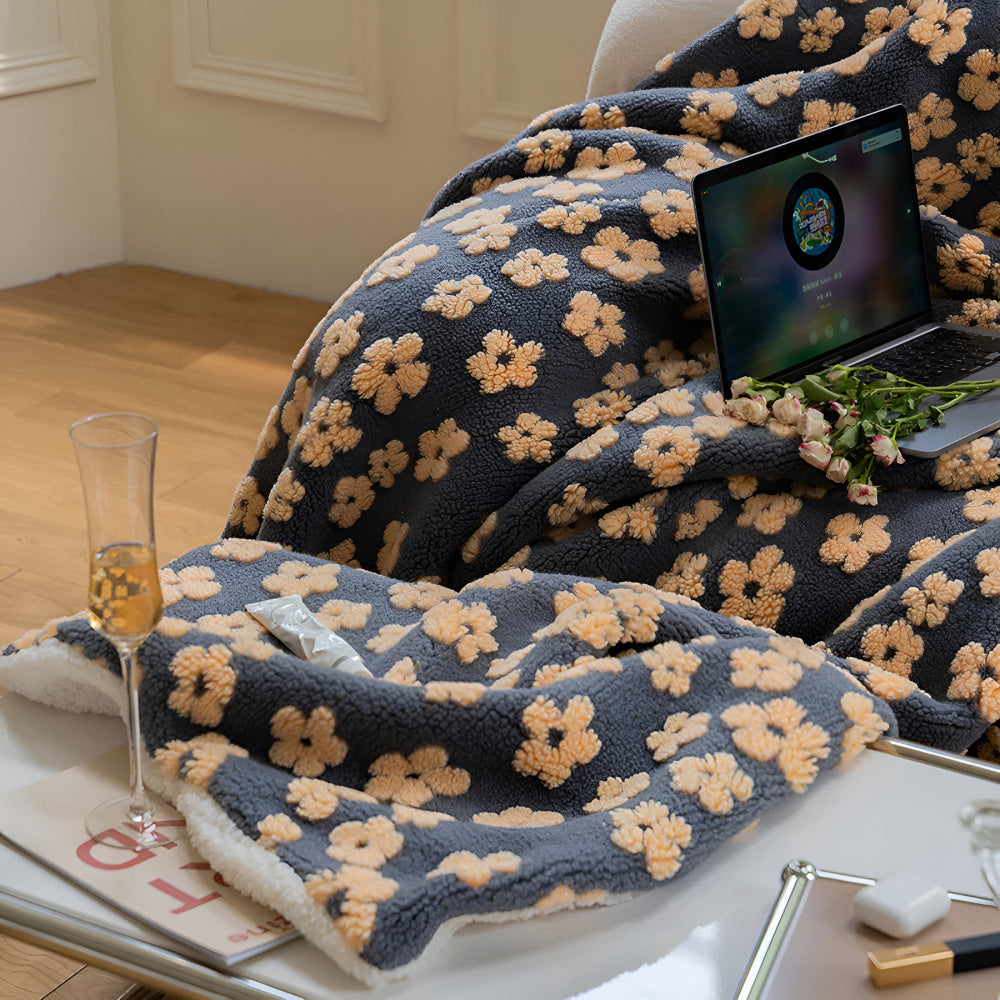 Throw Blanket Plush Microfiber Retro Floral 59x79 - Image 4