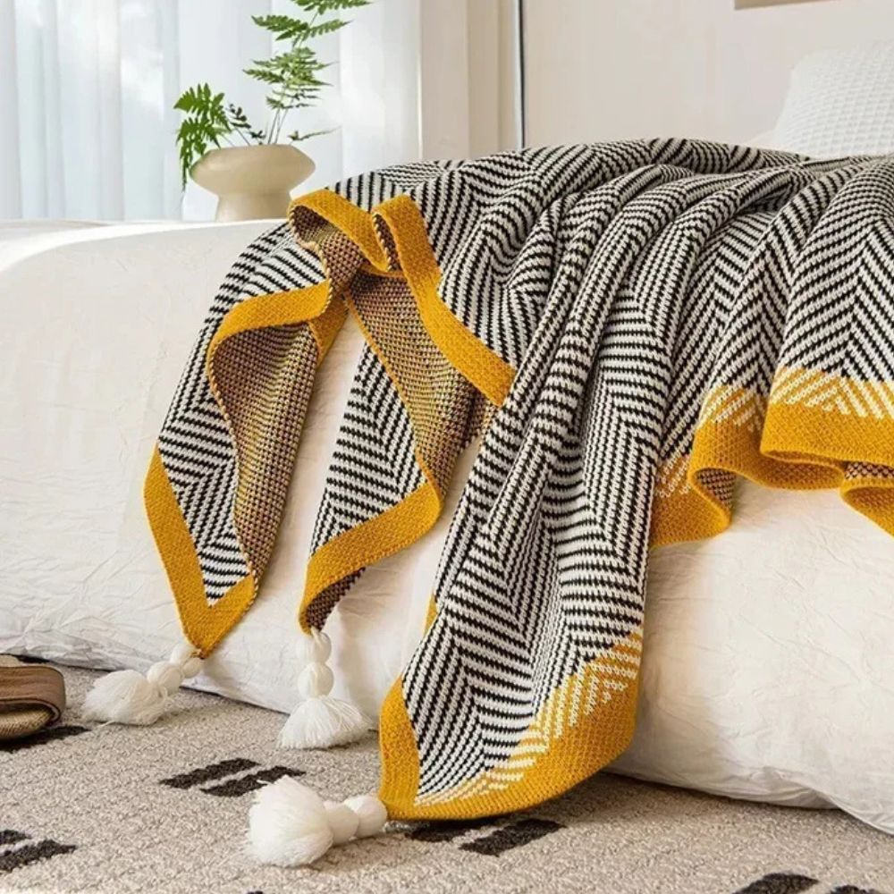 Throw Blanket Ultra-Soft Acrylic Lightweight & Machine Washable - Image 3